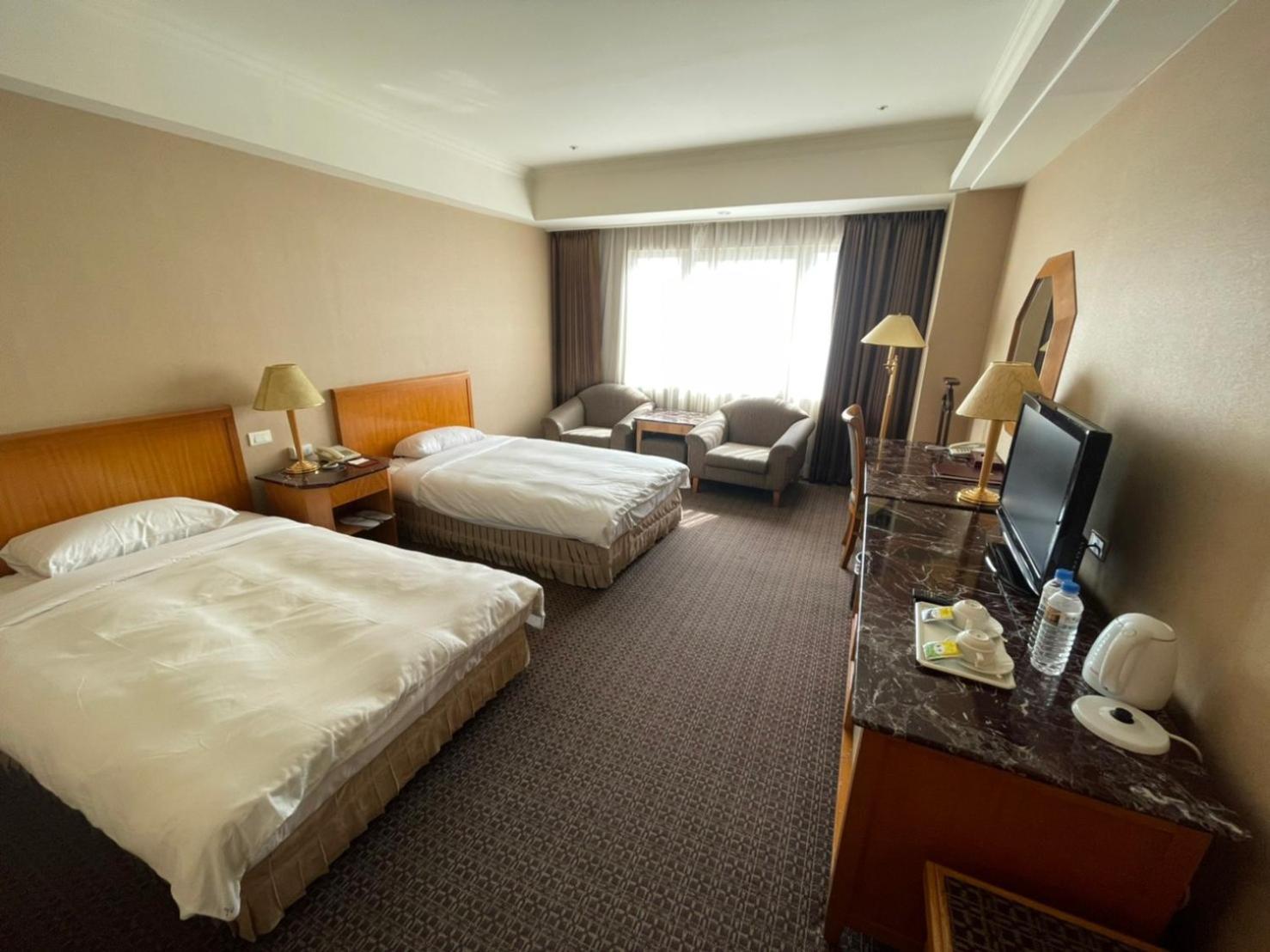 Chuto Plaza Hotel Таоуан Екстериор снимка